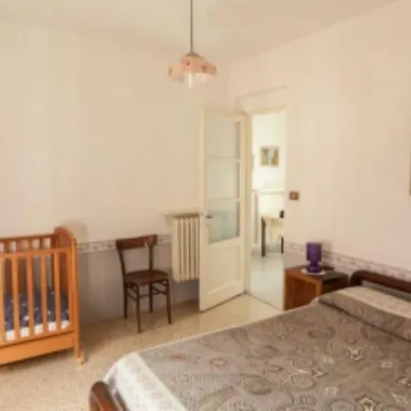 Semesterbostad Casa Legnone *
